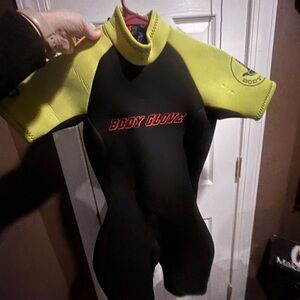 Body Glove Yellow and Black Neoprene Gear